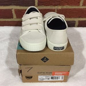 sperry women's crest velcro creeper sneakers